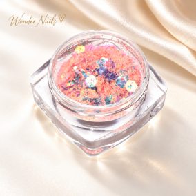 Glitter Mix Irizáló Babarózsaszín 6. csillámkeverék nyitott tégelyben, világos háttéren