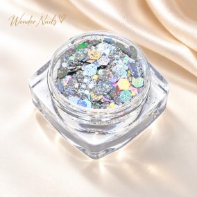 Glitter Mix Irizáló Ezüst 12. csillámkeverék nyitott tégelyben, világos háttéren