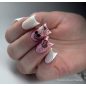 Hard Liquid Gel White Cloud – fehér körmök rózsaszín díszítéssel